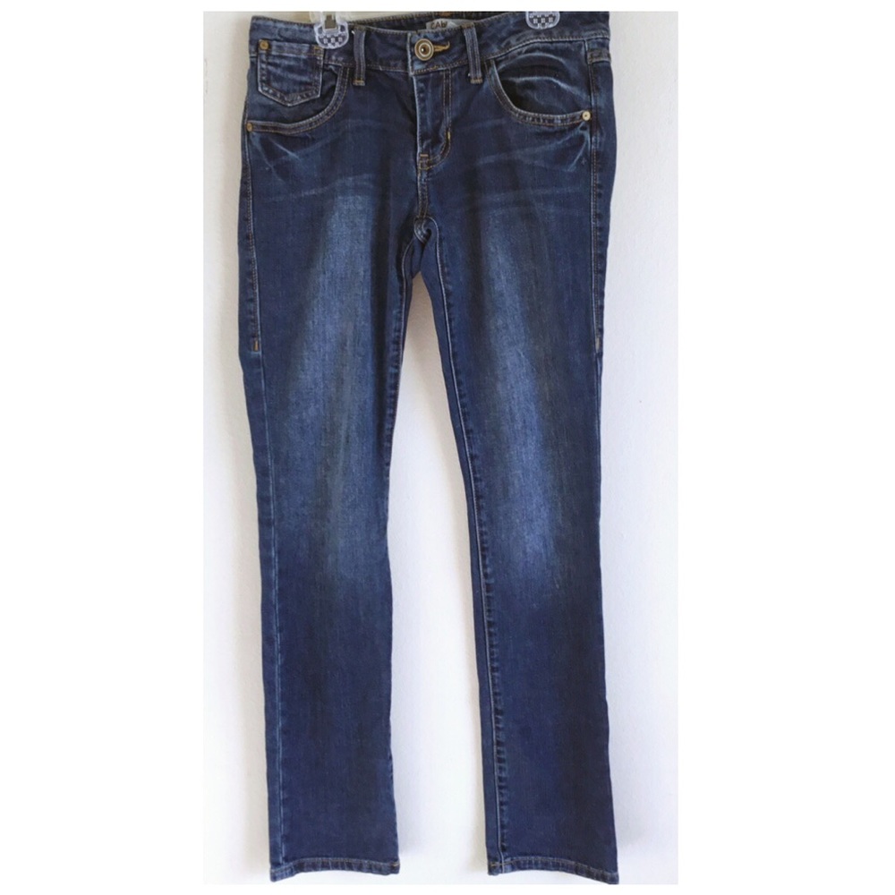 Cabi medium wash straight cut jeans size 2